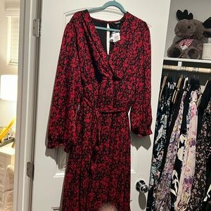 Black and red floral midi dress by torrid size 2 NWT